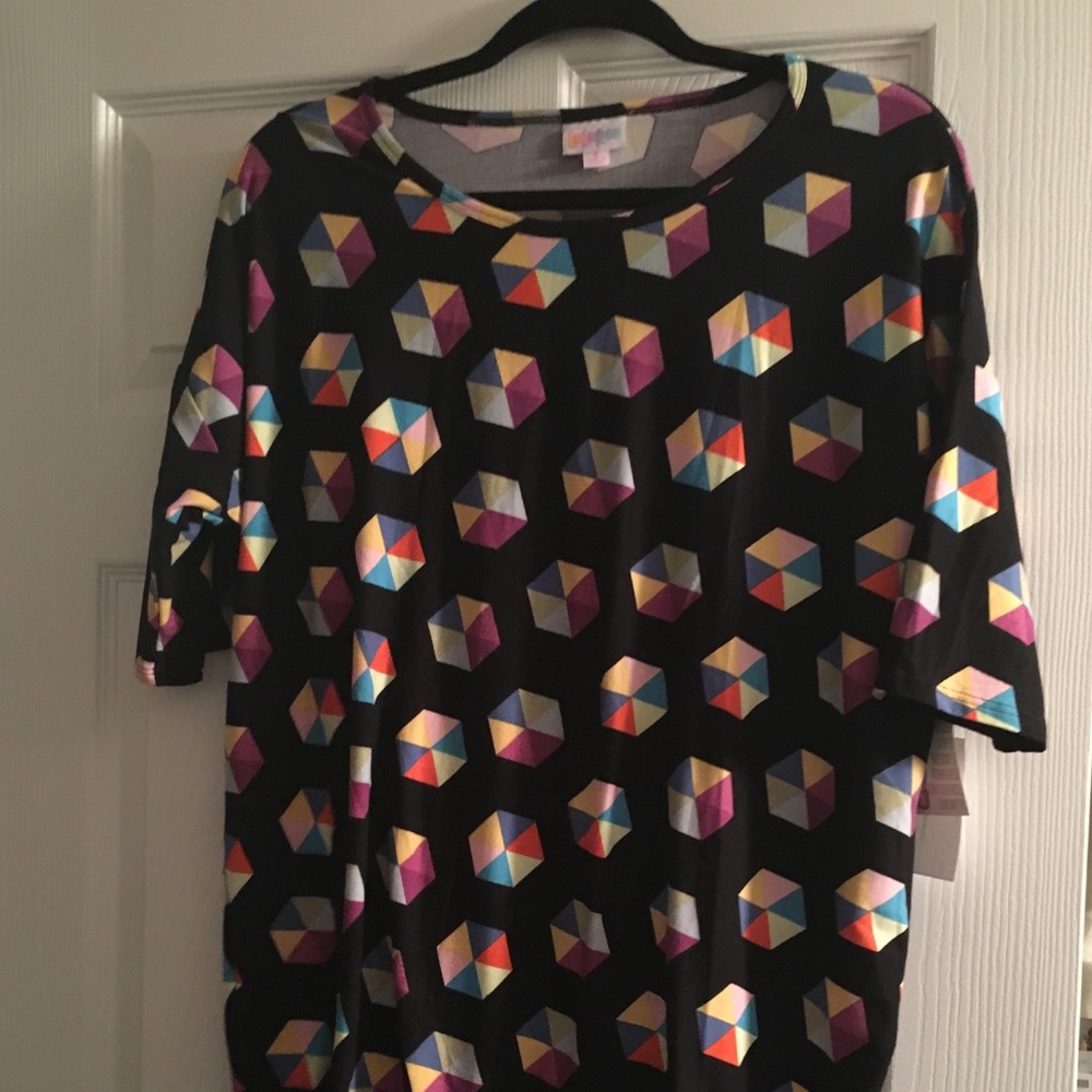 LuLaRoe Irma NWT. LEGGINGS material. Size S